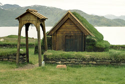 Rekonstruktion der ersten Kirche in Grönland